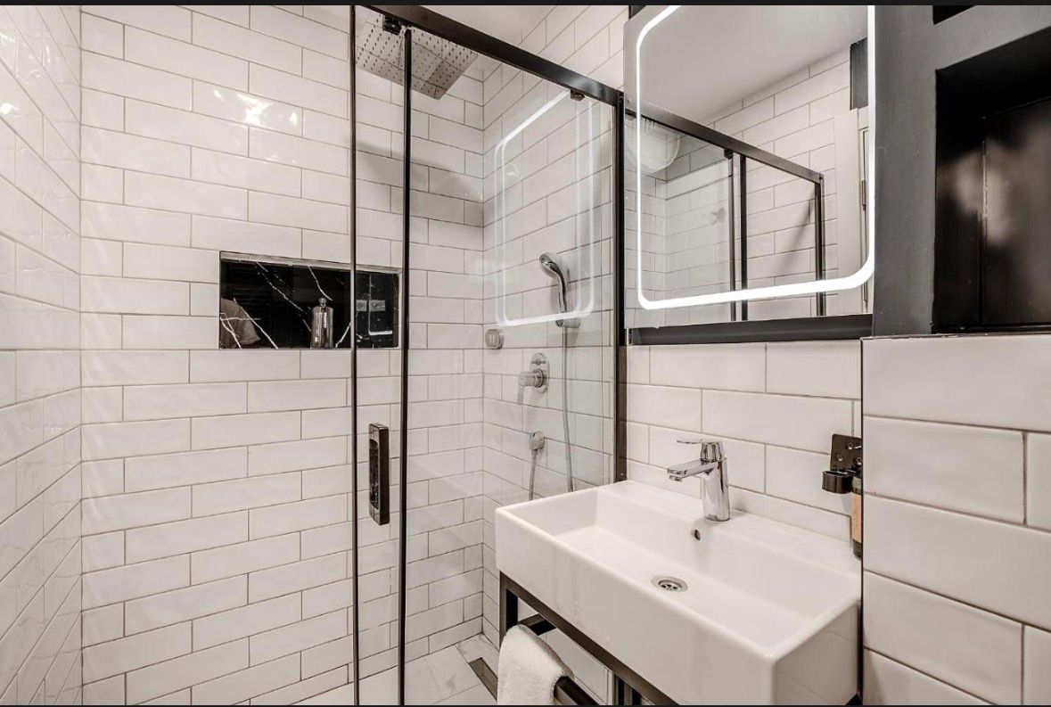 Image of Apartment - 1 Bedrooms - 1 Bathrooms for Sale in Kotor-Kavac-Montenegro, Image 3